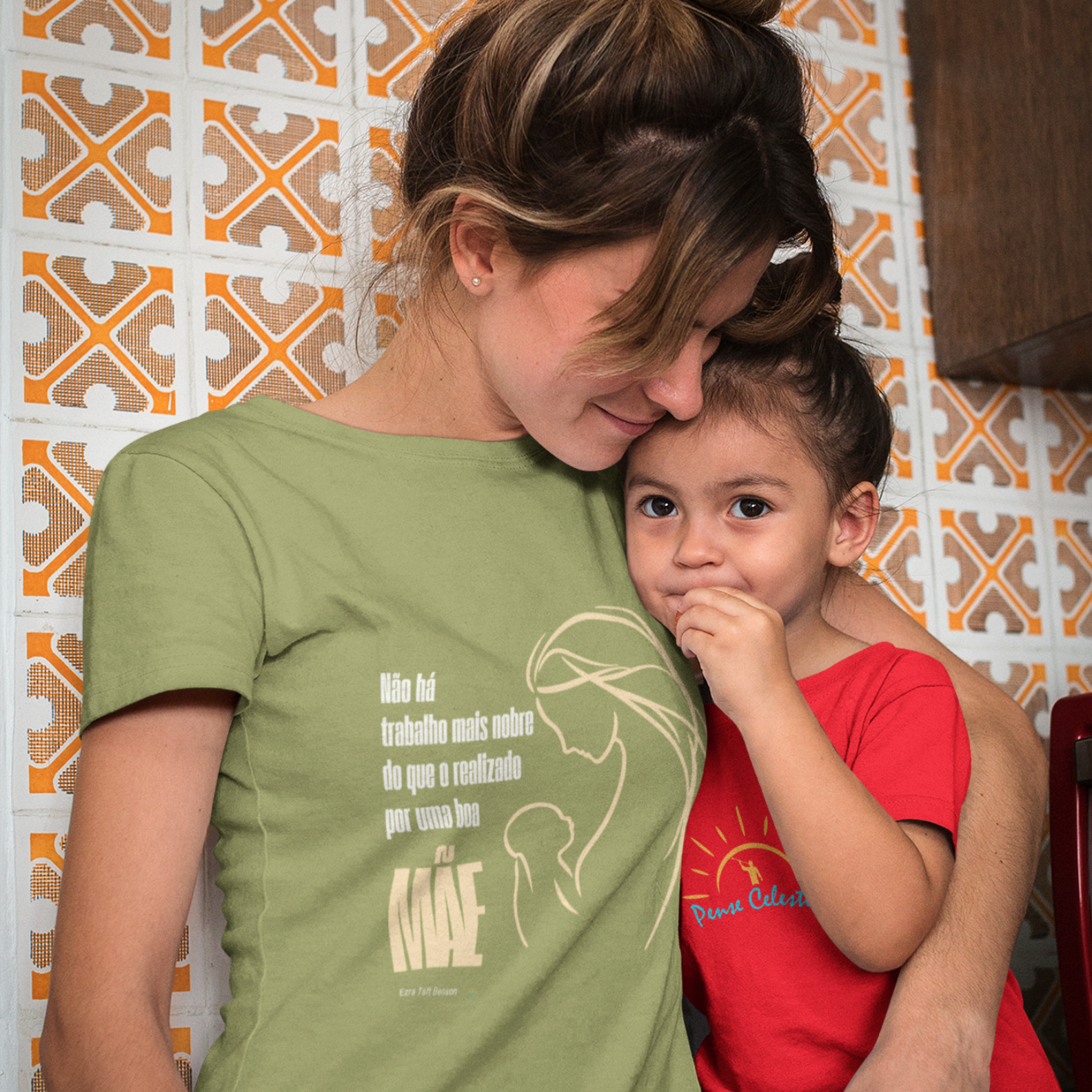 Camiseta Cristã Feminina - Nobreza da Mãe