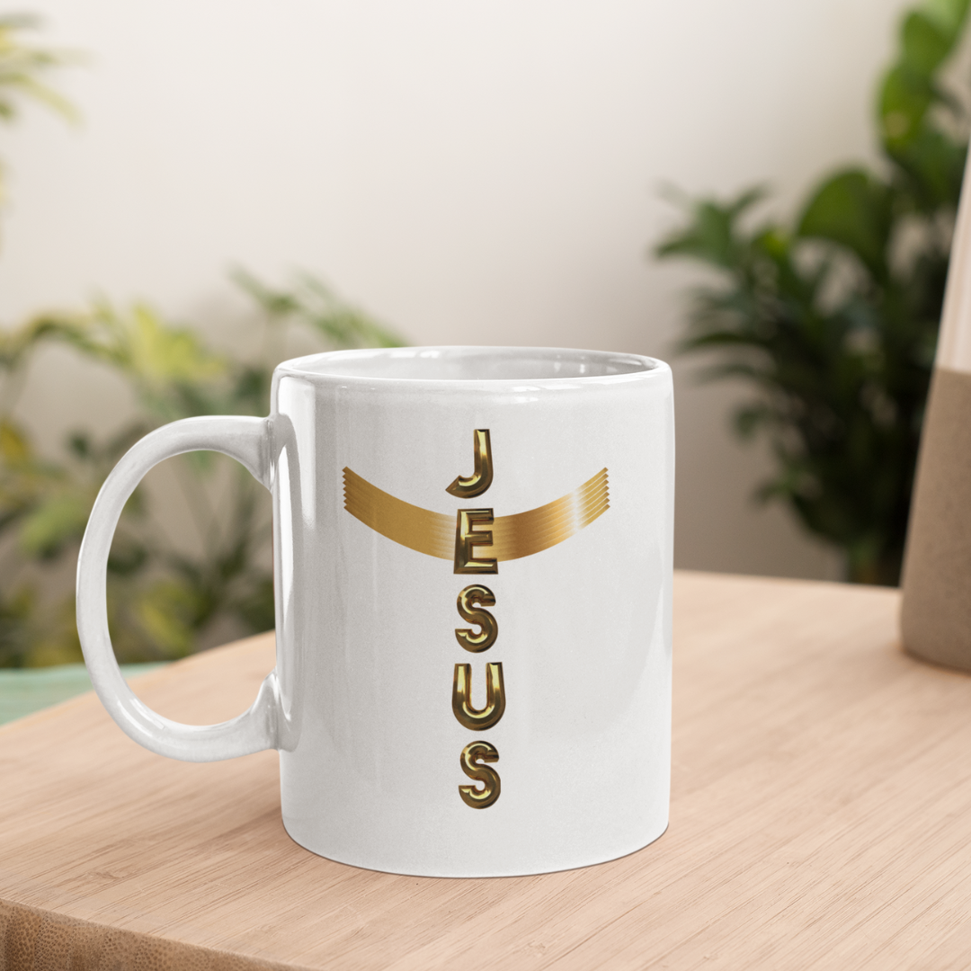 Nome do produto: CANECA DOURADA JESUS EM CRUZ