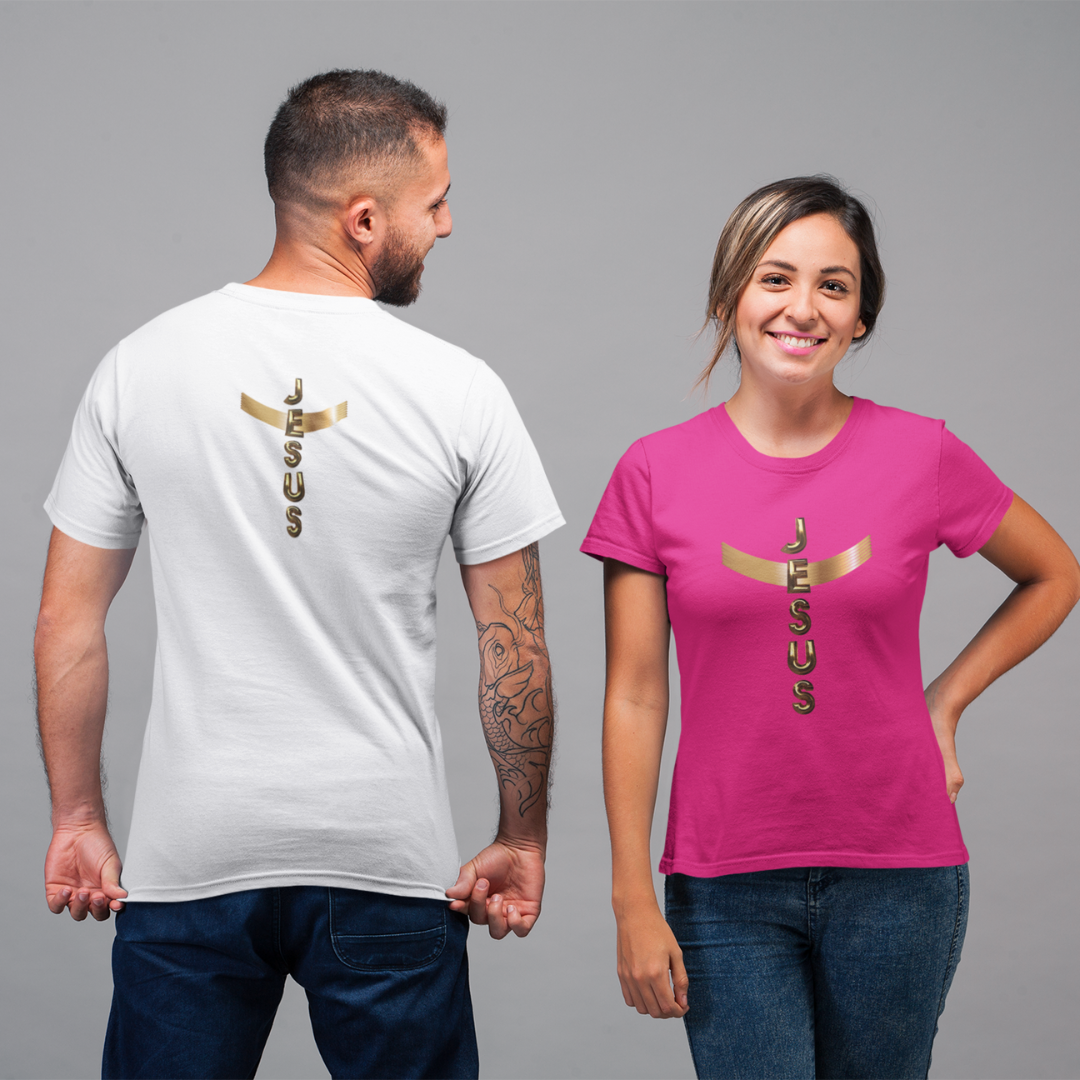 Nome do produto: CAMISA QUALITY DOURADA JESUS EM CRUZ ( FRENTE e COSTAS -varias cores ) 