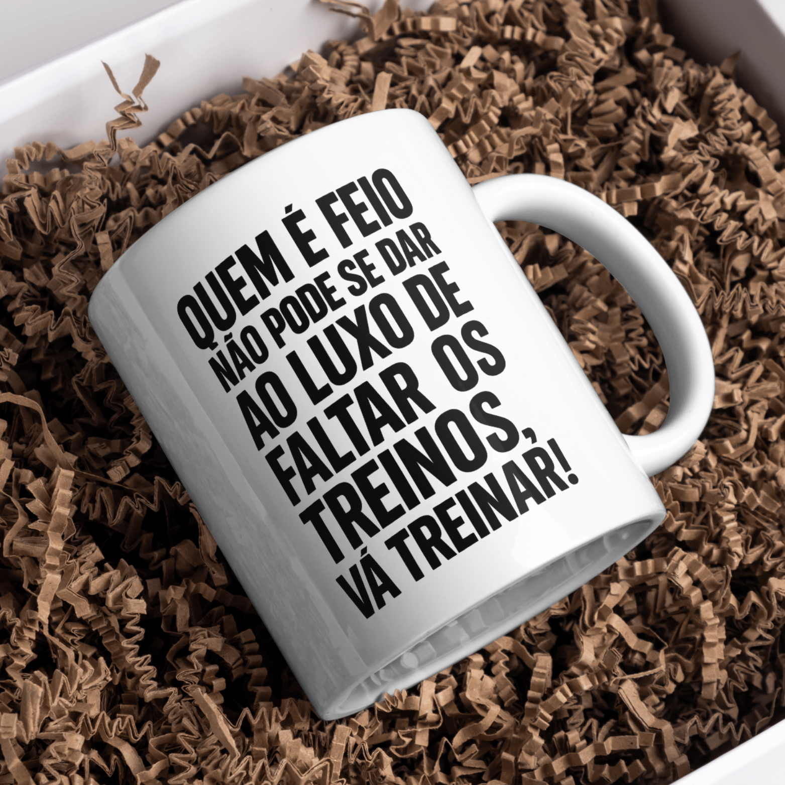 Nome do produto: Caneca Oficial – Quem é feio não pode faltar treino 