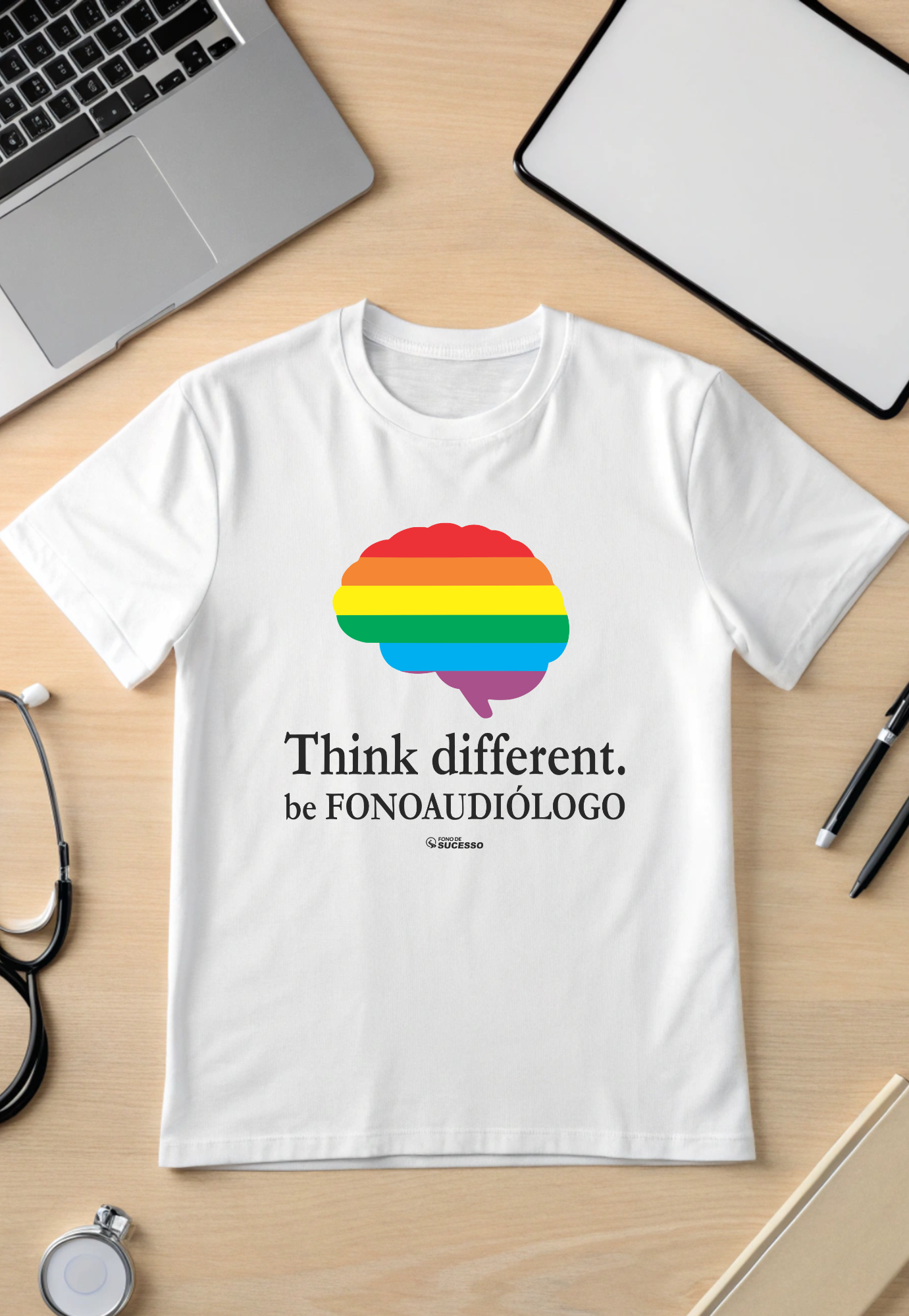 Camiseta THINK DIFFERENT - Cores Claras - Unissex
