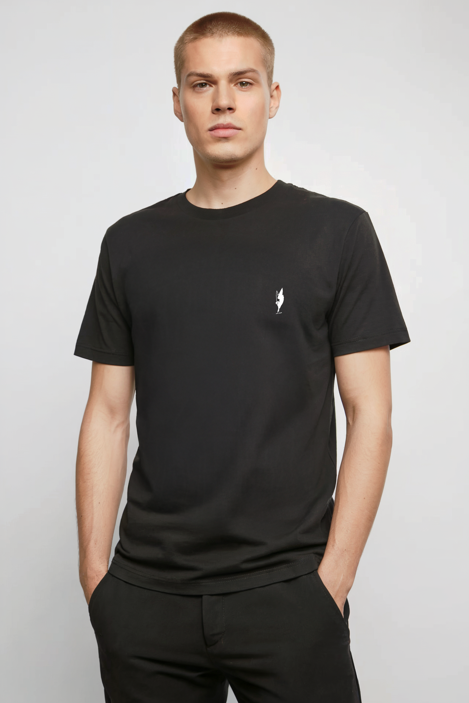 CAMISETA REGULAR LOGO BASIC