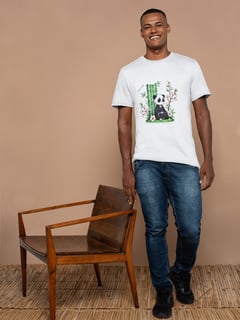 Camisa Unissex Panda Meditativo