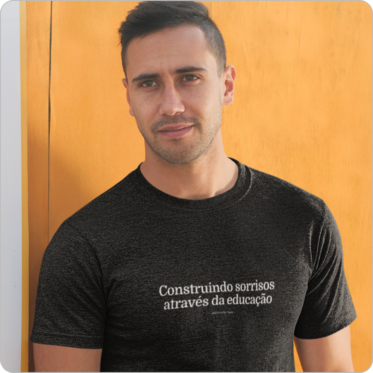 Camiseta Masculina Quality – Construindo Sorrisos Através da Educação 