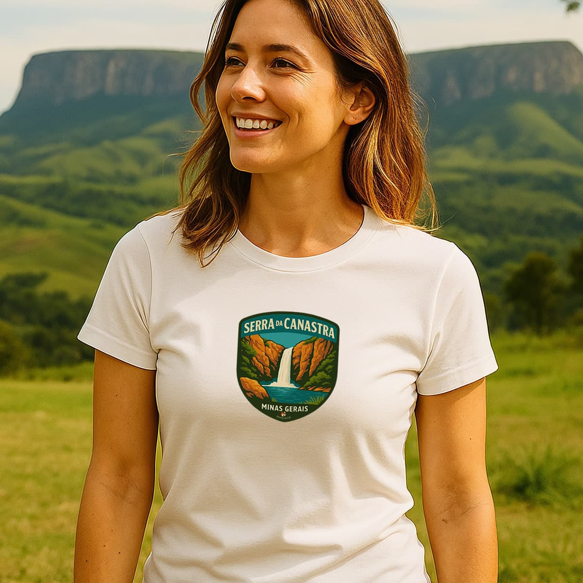 Camiseta Feminina Serra da Canastra Aventureira | Minas Gerais Vintage