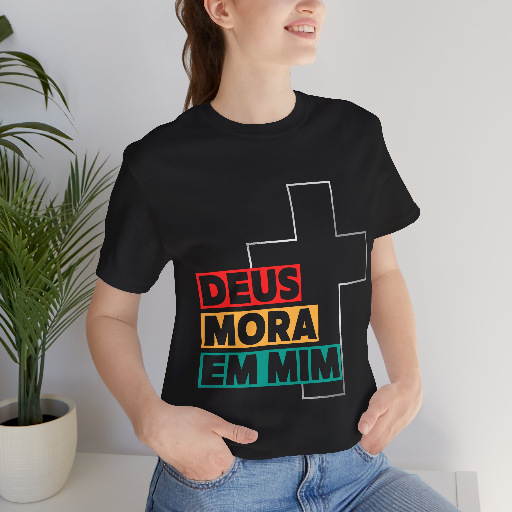 Nome do produto: Camiseta (Deus Mora Em Mim)