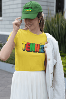 Camiseta Estonada Masculina/Feminina com Estampa TENNIS Colorida – 100% Algodão Premium