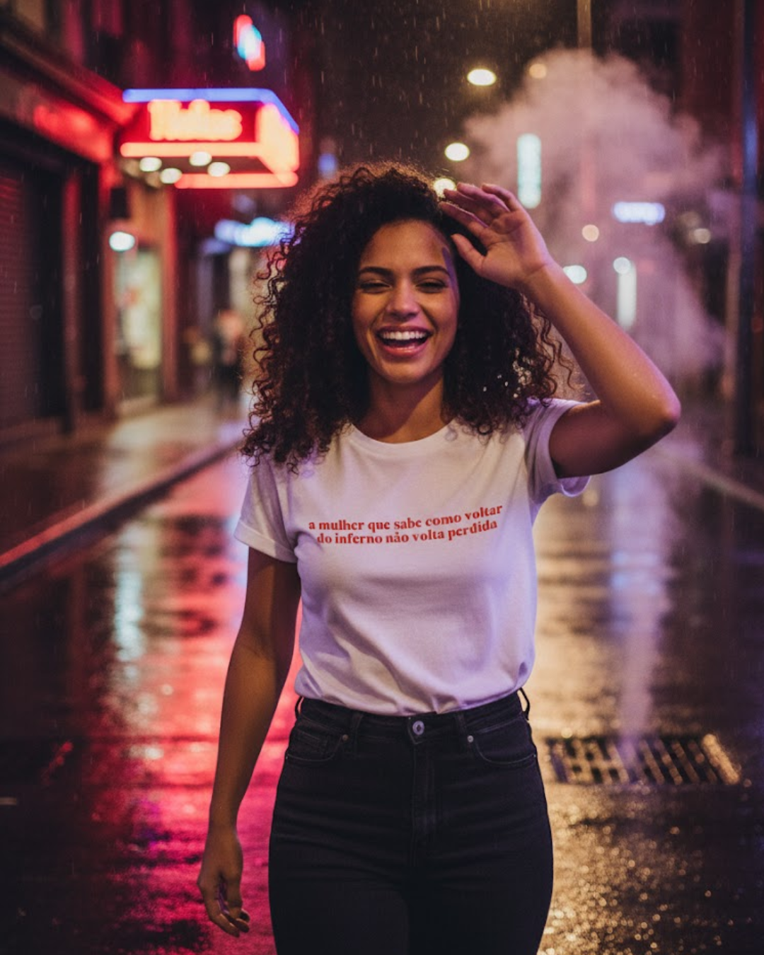 Nome do produto: a mulher que sabe voltar do inferno (camiseta)