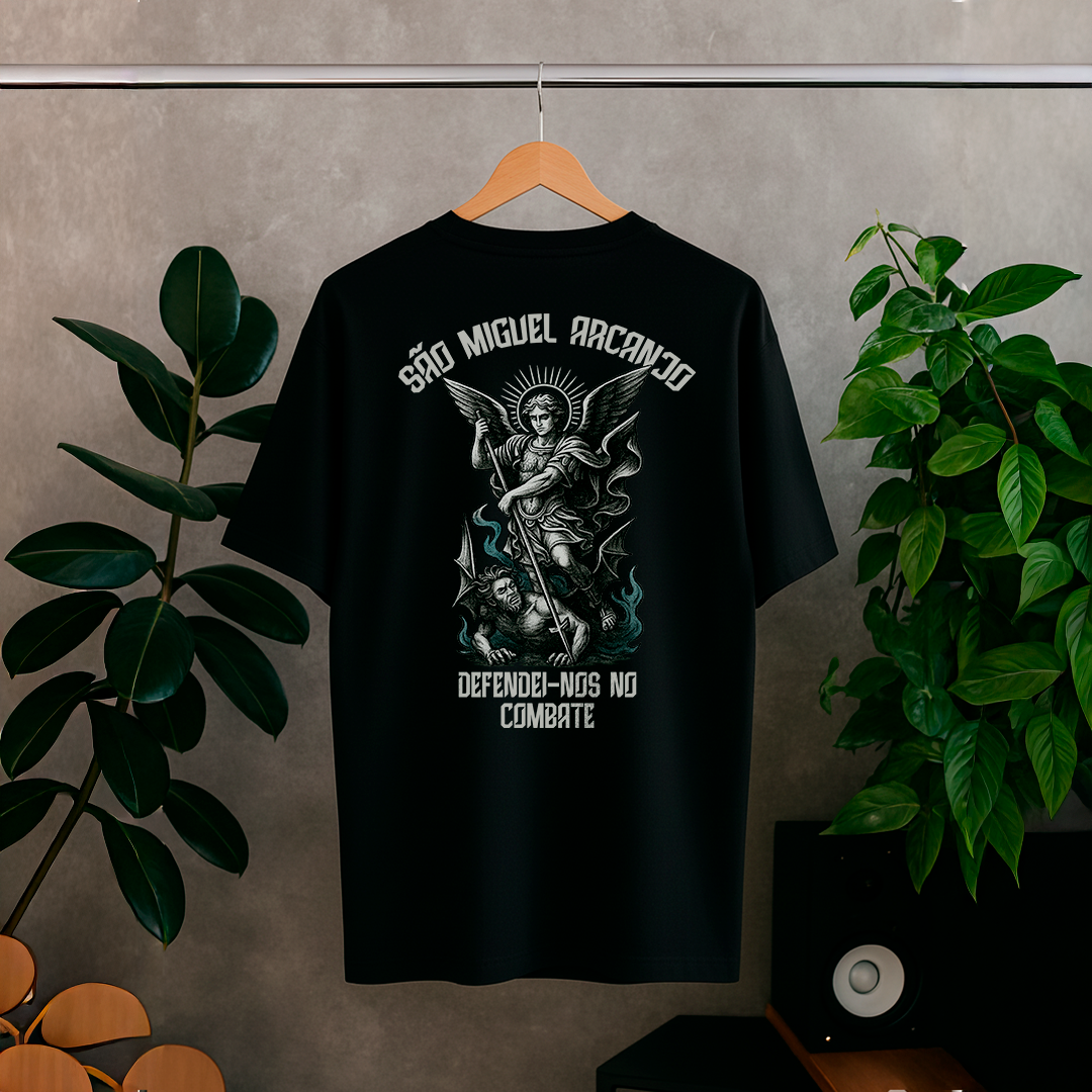 Nome do produto: Camisa Oversized Preta Abba São Miguel Arcanjo