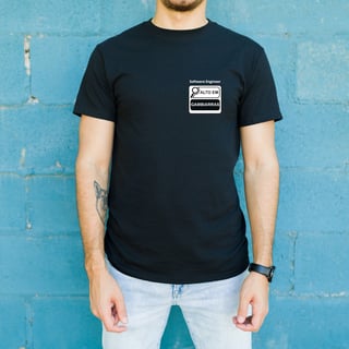 Camiseta dev alto em gambiarra
