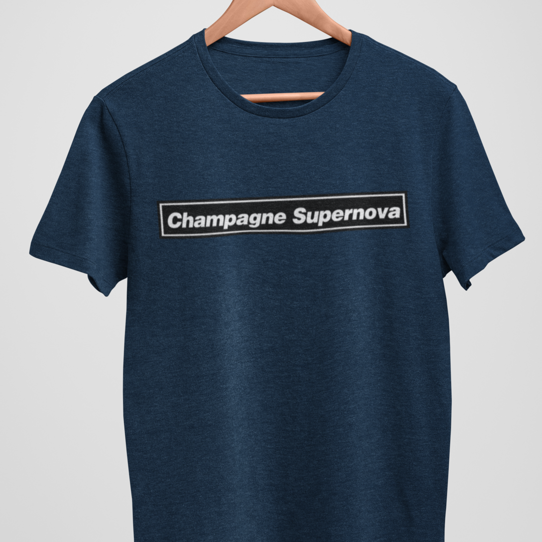 Camiseta Oasis Champagne Supernova - Algodão 100% Unissex | Retrolhama